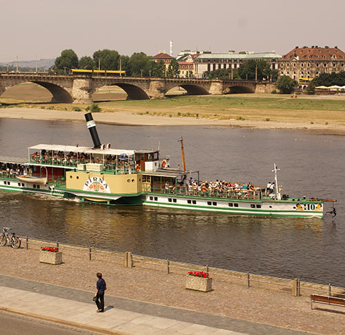 Diesbar Cruise tour steamer Elbe