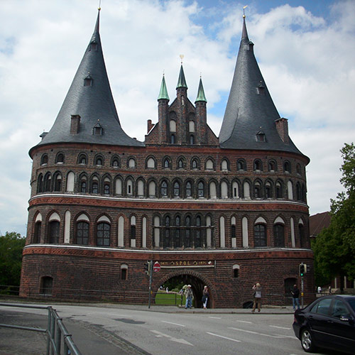 Thematic guided tours English lubeck Hamburg